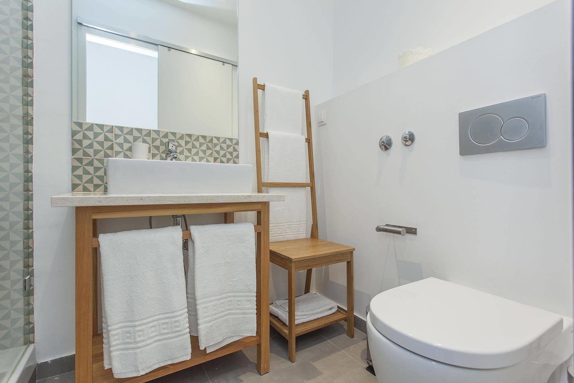 Lisbon Old Town Guest House Bagian luar foto